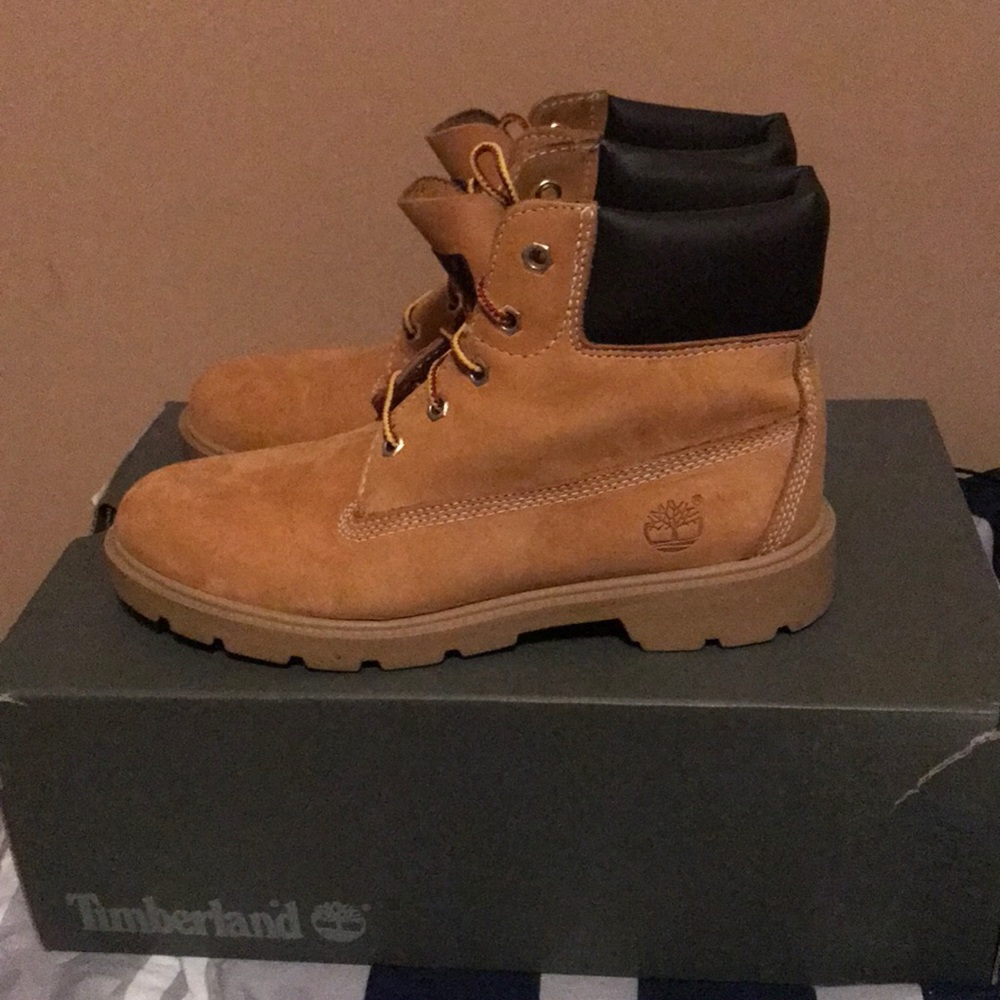 Timberlands - Picture 3 of 7